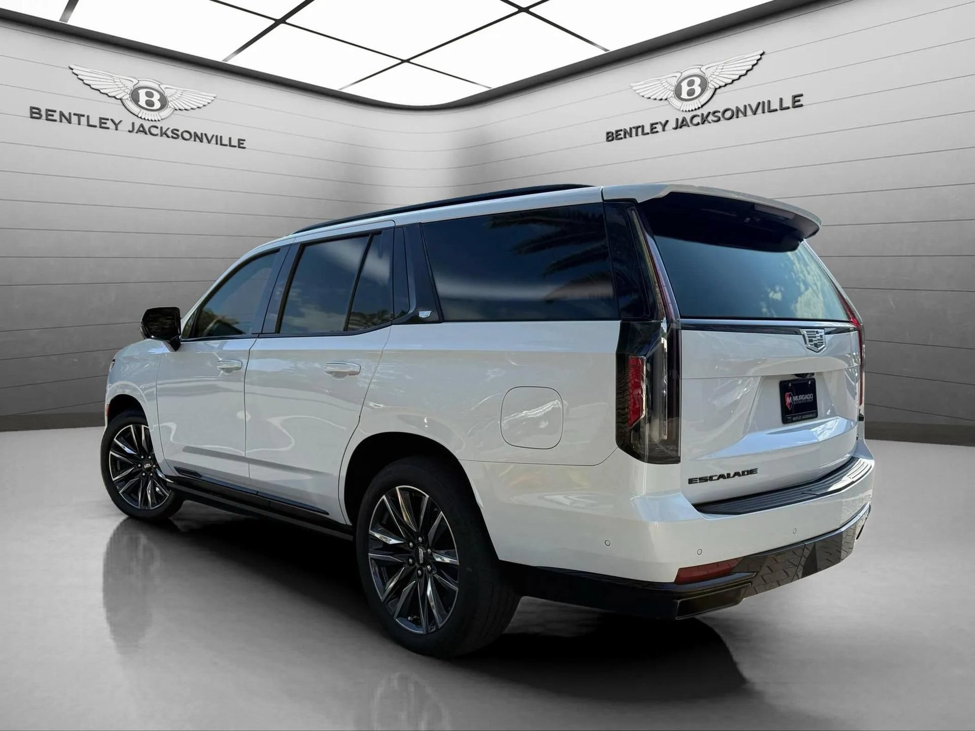 Used 2023 Cadillac Escalade Sport Platinum RWD image 3
