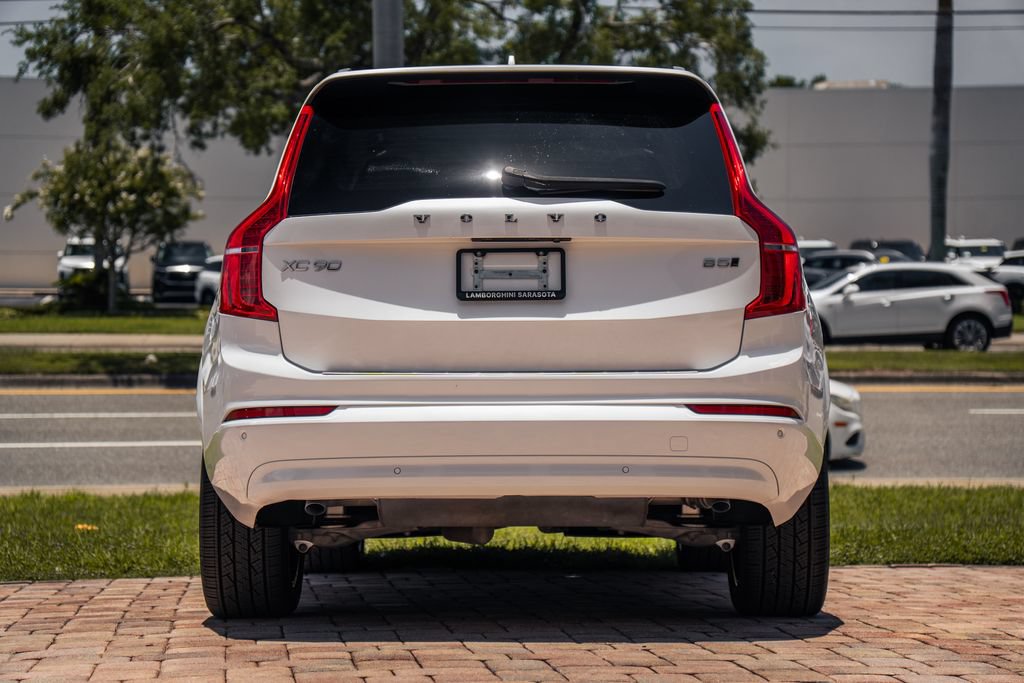 Used 2023 Volvo XC90 B5 Core w/ Protection Package Premier AWD/4WD image 4