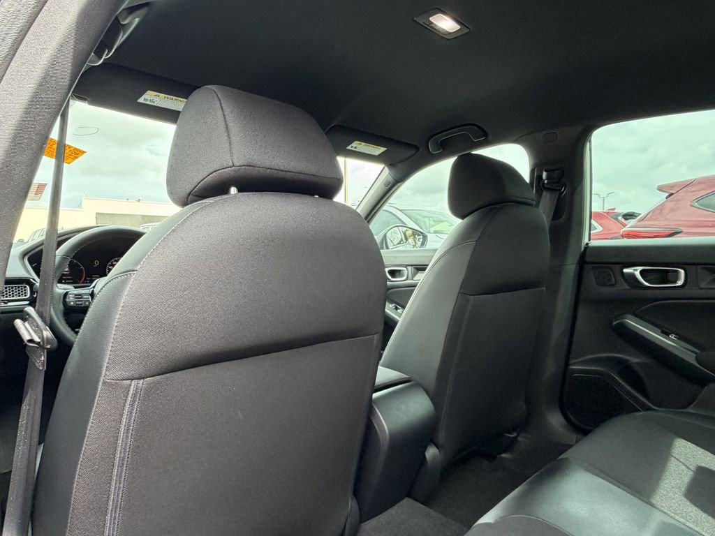 Used 2025 Honda Civic Sport image 16