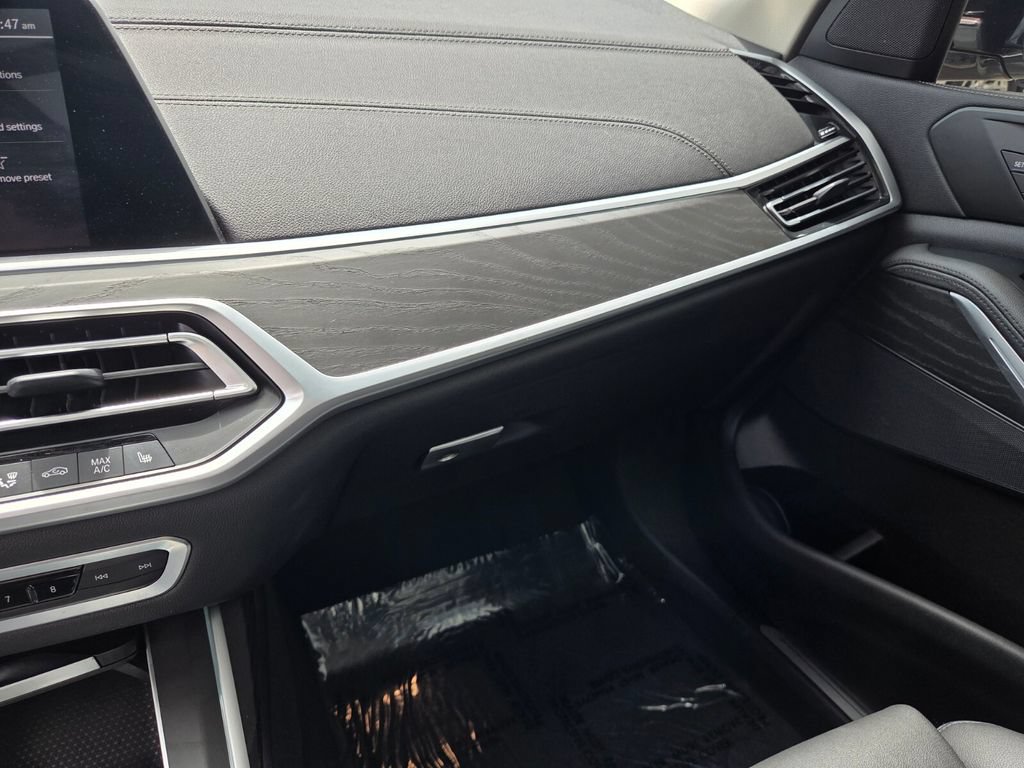 Used 2021 BMW X7 xDrive40i AWD/4WD image 30