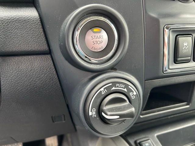 Used 2024 Nissan Titan SV w/ SV Convenience Package AWD/4WD image 26