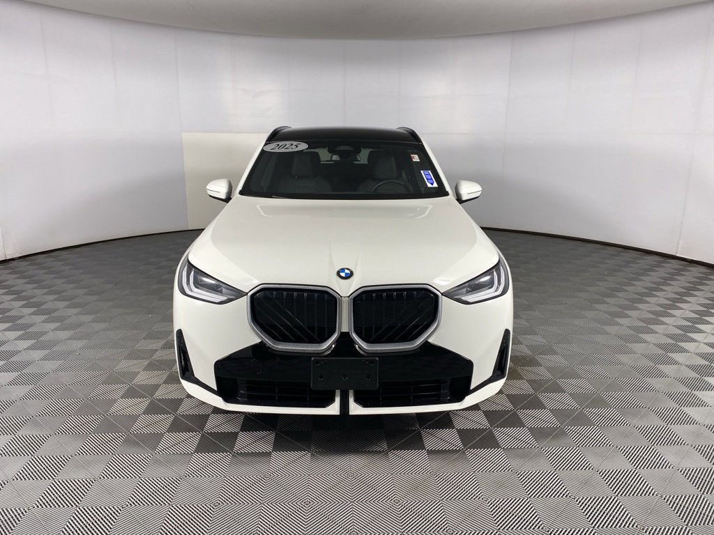 Used 2025 BMW X3 xDrive30i w/ M Sport Package image 3