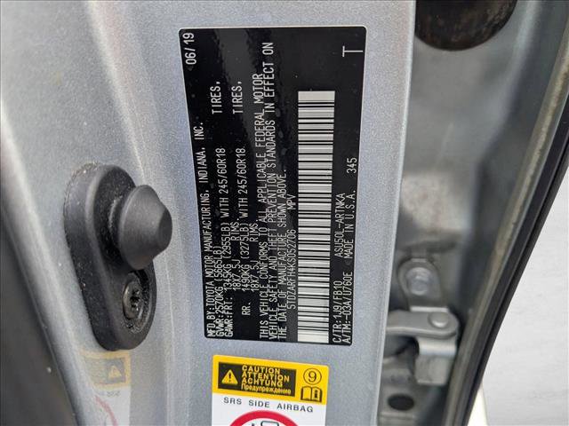 Used 2019 Toyota Highlander LE image 22