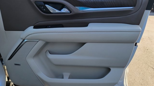 Used 2021 GMC Yukon XL Denali w/ Denali Premium Package image 45