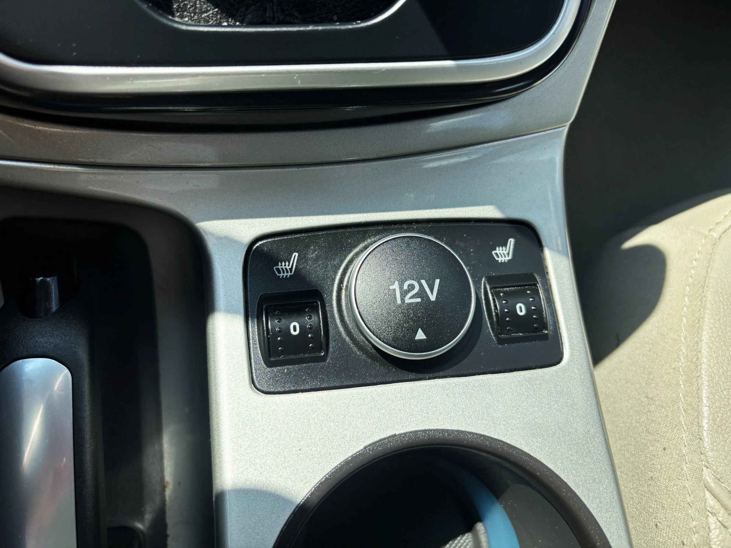 Used 2014 Ford C-MAX SEL w/ Equipment Group 302A FWD image 24