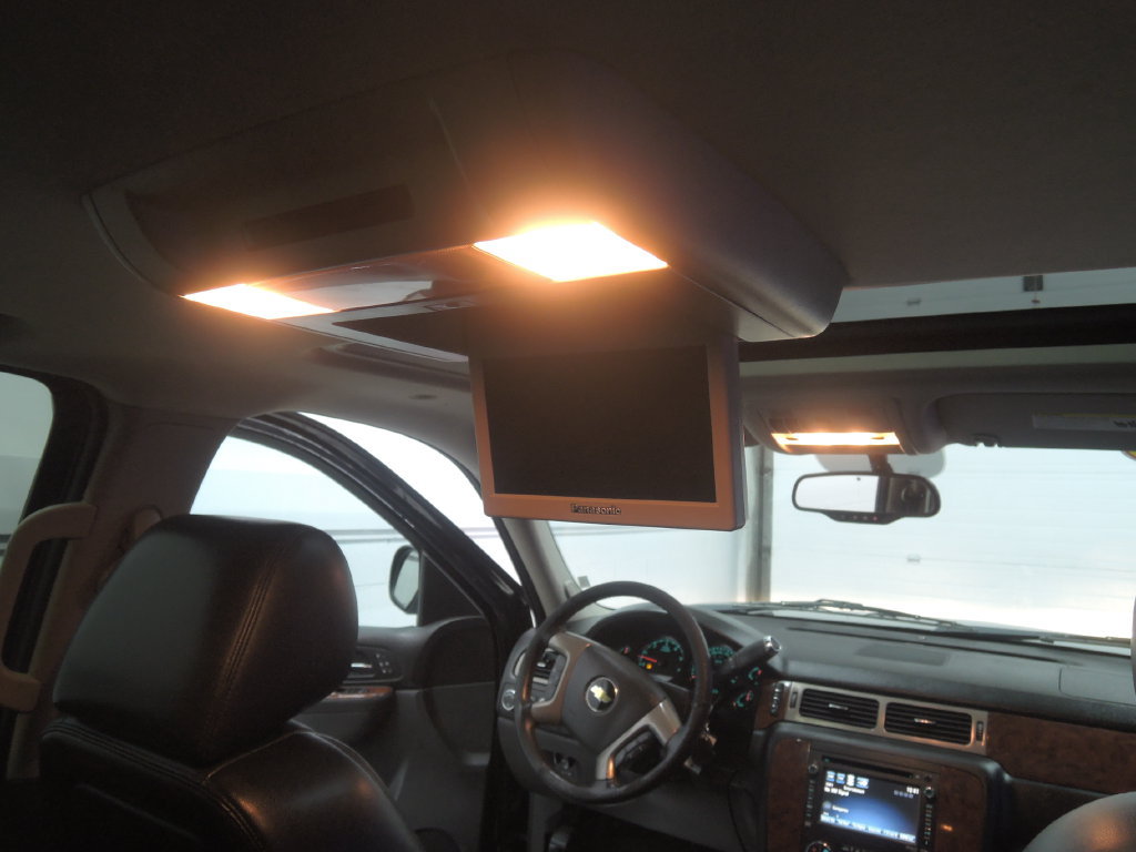 Used 2012 Chevrolet Suburban LTZ AWD/4WD image 34