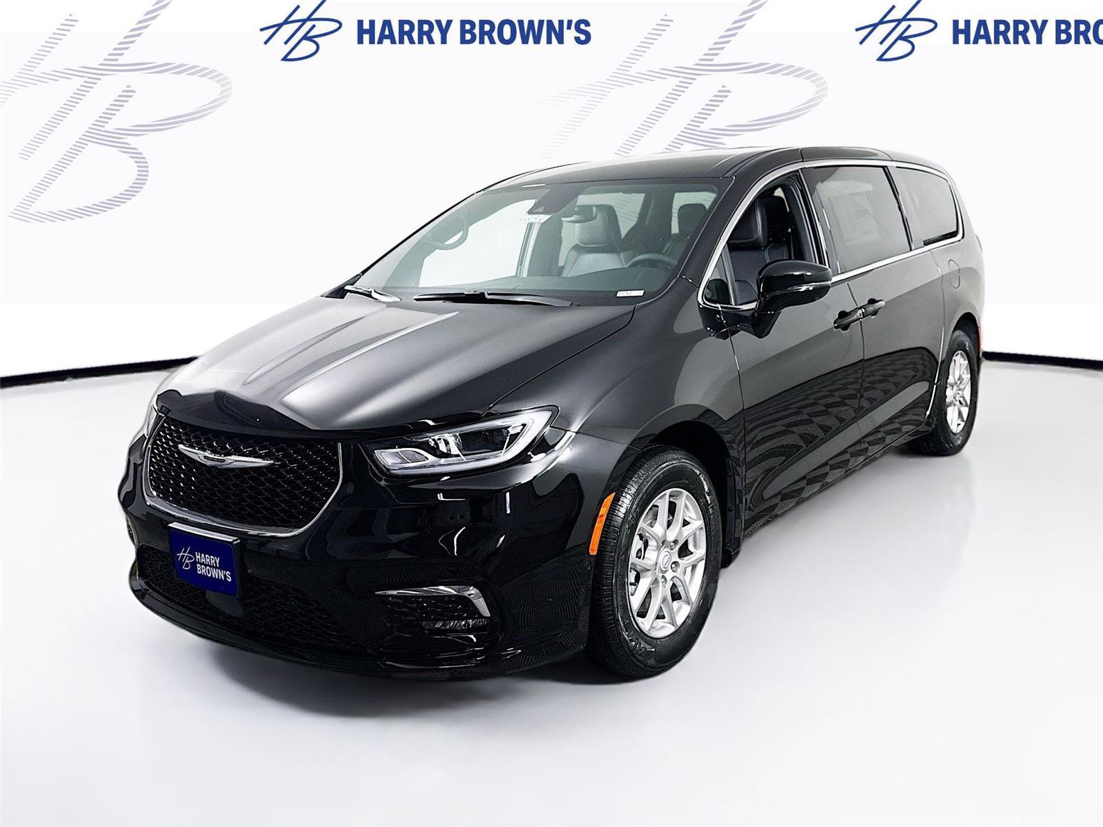 New 2026 Chrysler Pacifica Select