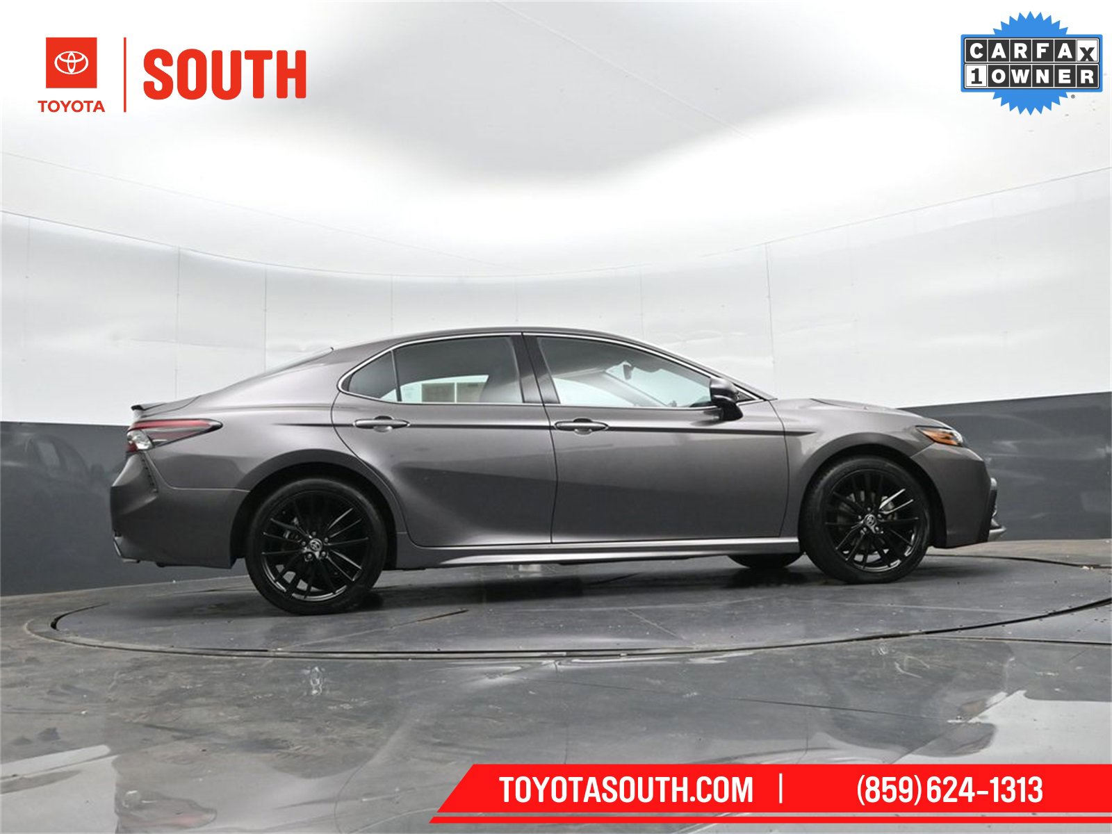 Used 2023 Toyota Camry XSE image 34