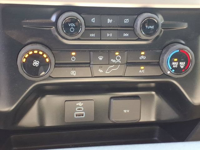 Used 2024 Ford F550 4x4 Regular Cab Super Duty image 22