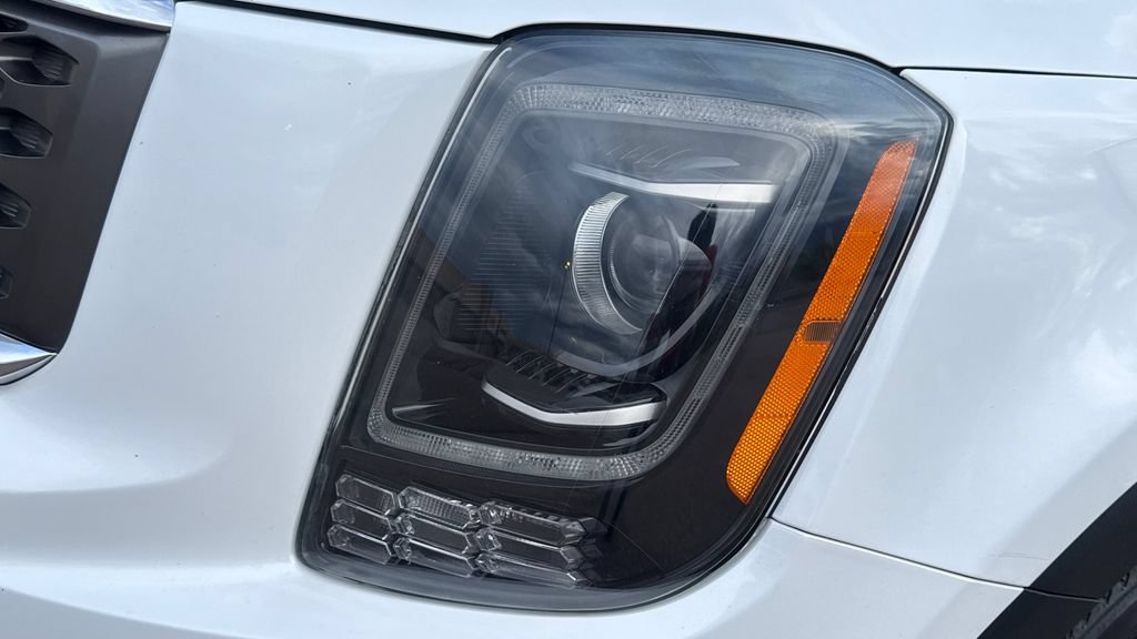 Used 2020 Kia Telluride LX AWD/4WD image 17