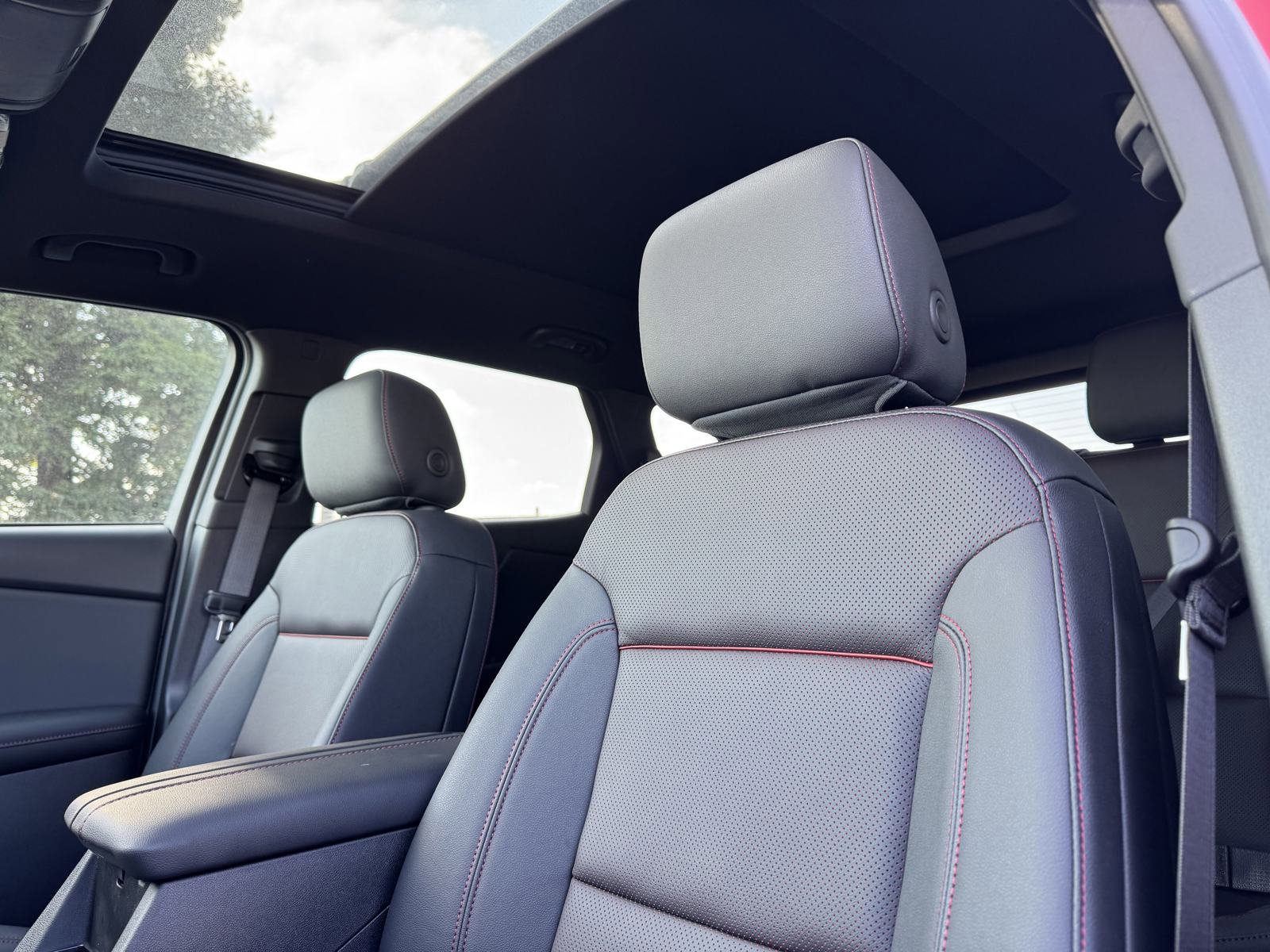 New 2025 Chevrolet Blazer RS w/ Driver Confidence II Package image 13