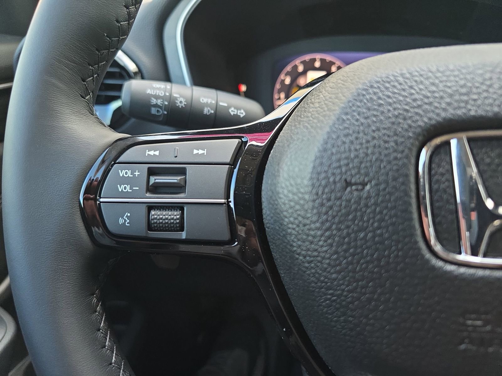 New 2026 Honda Pilot Touring image 18