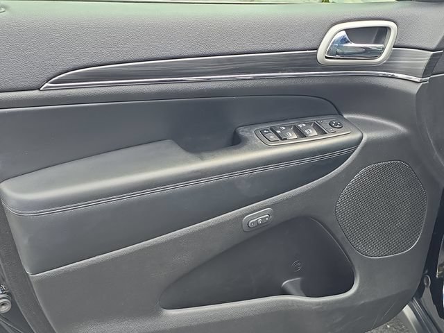 Used 2021 Jeep Grand Cherokee Limited AWD/4WD image 9