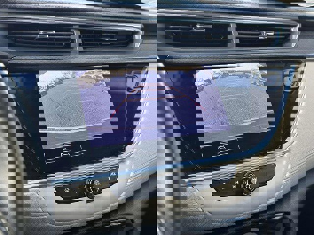 Used 2020 Buick Encore GX Select image 19