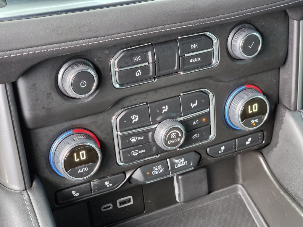 Used 2024 Chevrolet Tahoe LT RWD image 19