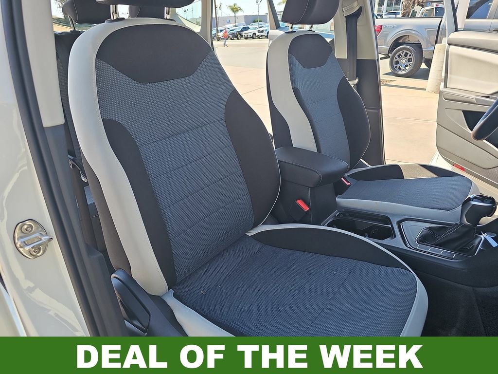 Used 2025 Volkswagen Taos S image 10