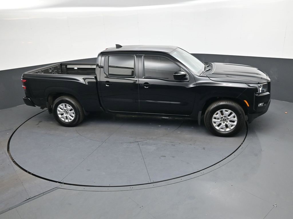 Used 2024 Nissan Frontier SV image 24