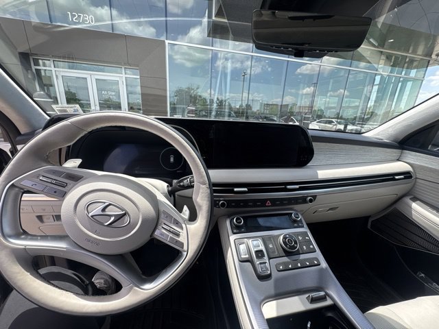 Used 2023 Hyundai Palisade Calligraphy AWD/4WD image 5