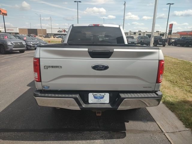 Used 2015 Ford F150 XLT w/ Trailer Tow Package image 6