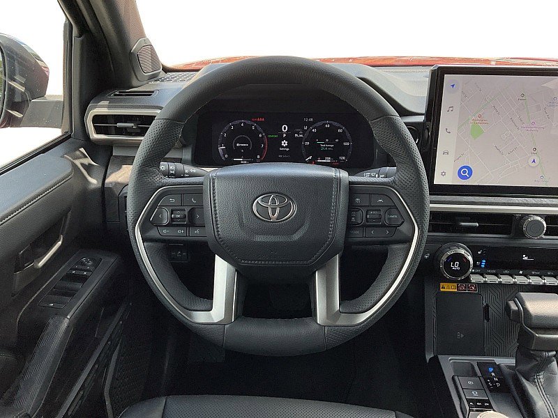 Used 2025 Toyota Tacoma Limited AWD/4WD image 14