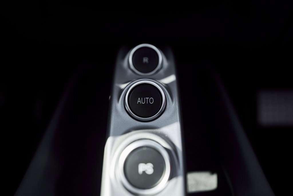 Used 2018 Ferrari 812 Superfast image 67