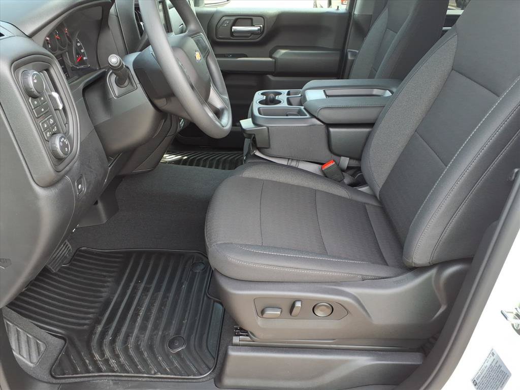 New 2026 Chevrolet Silverado 2500 Custom w/ Custom Value Package AWD/4WD image 9