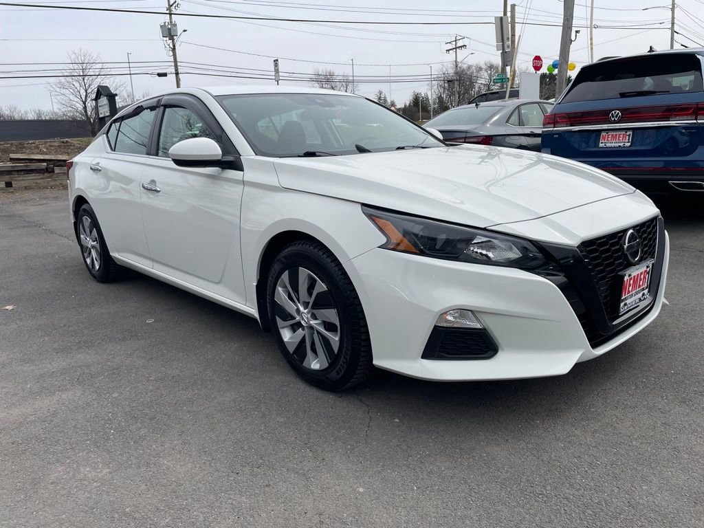 Used 2022 Nissan Altima 2.5 S image 9