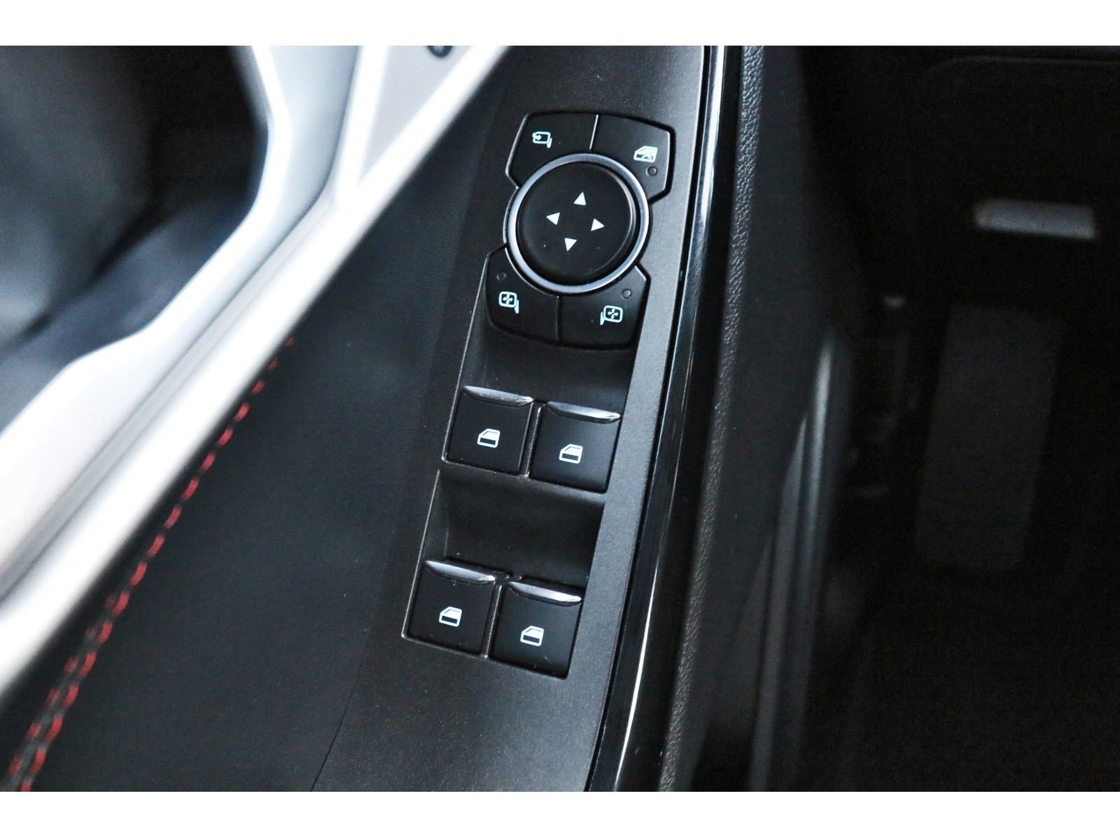 Used 2023 Ford Explorer ST-Line w/ Class IV Trailer Tow Package image 24