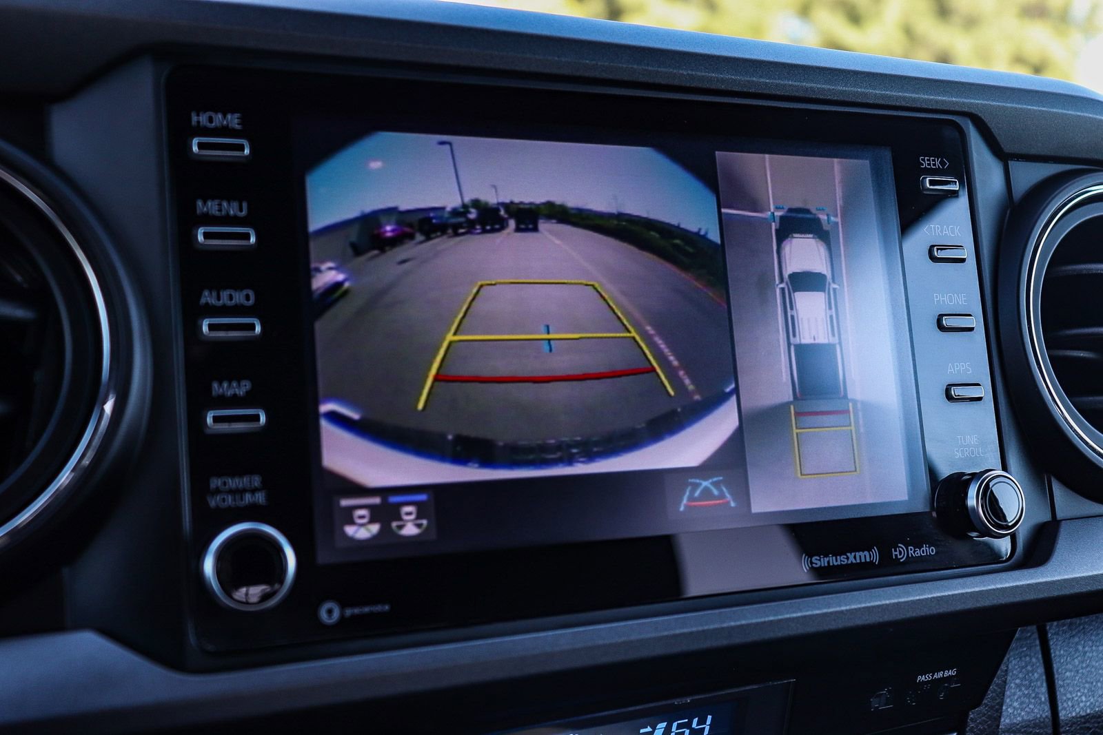 Certified 2023 Toyota Tacoma TRD Off-Road w/ Advanced Technology Package AWD/4WD image 30