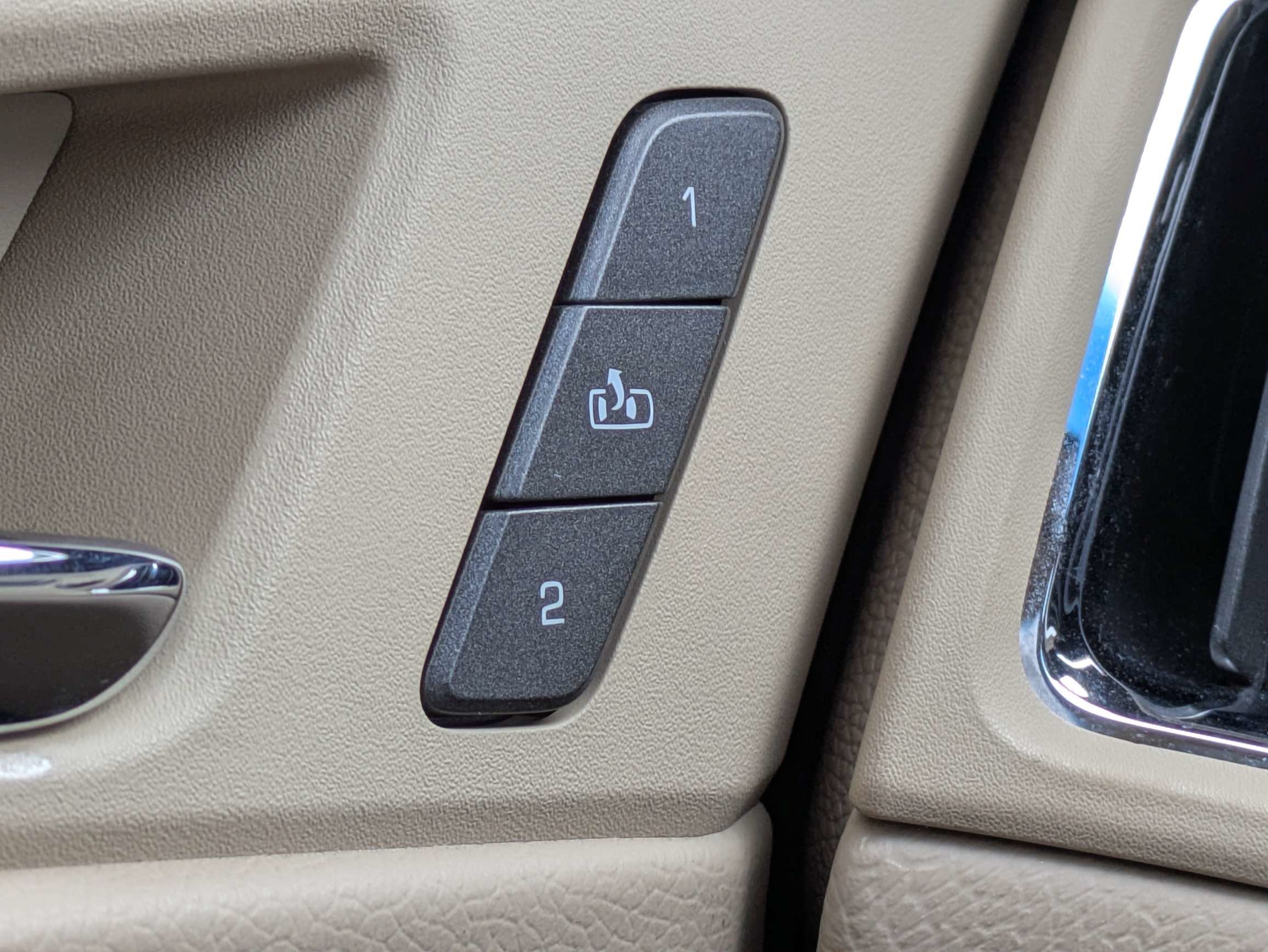 Used 2013 Cadillac CTS Luxury RWD image 17