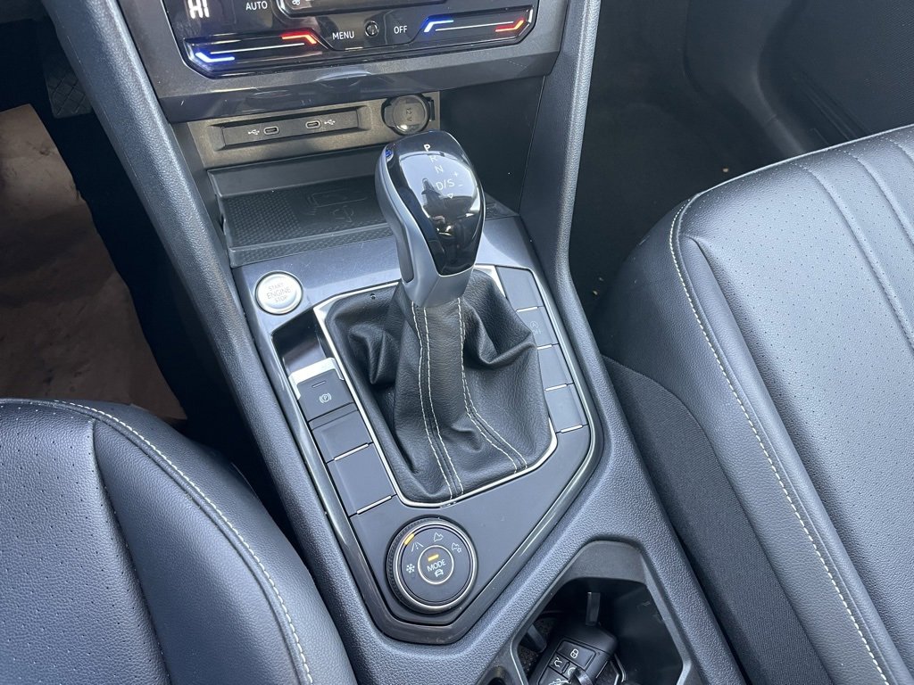 Used 2024 Volkswagen Tiguan SE image 13