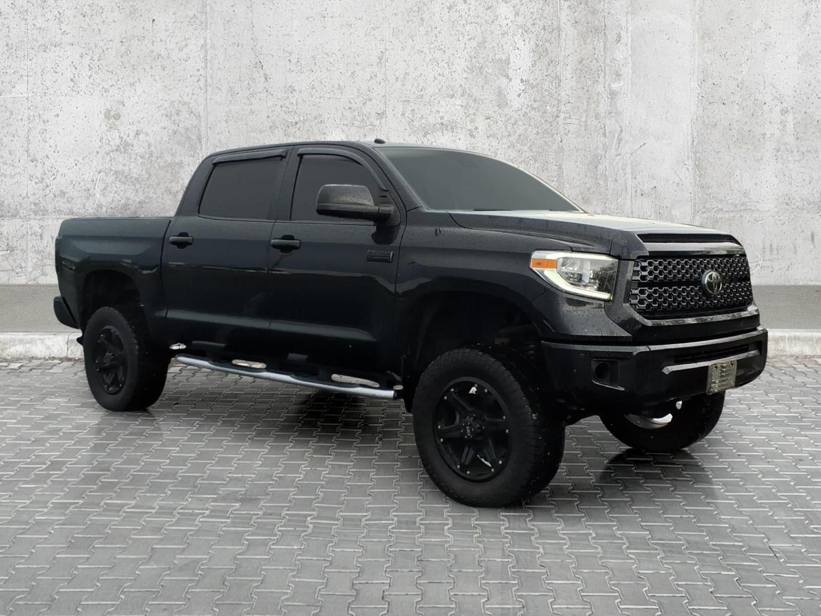Used 2019 Toyota Tundra Platinum AWD/4WD image 2
