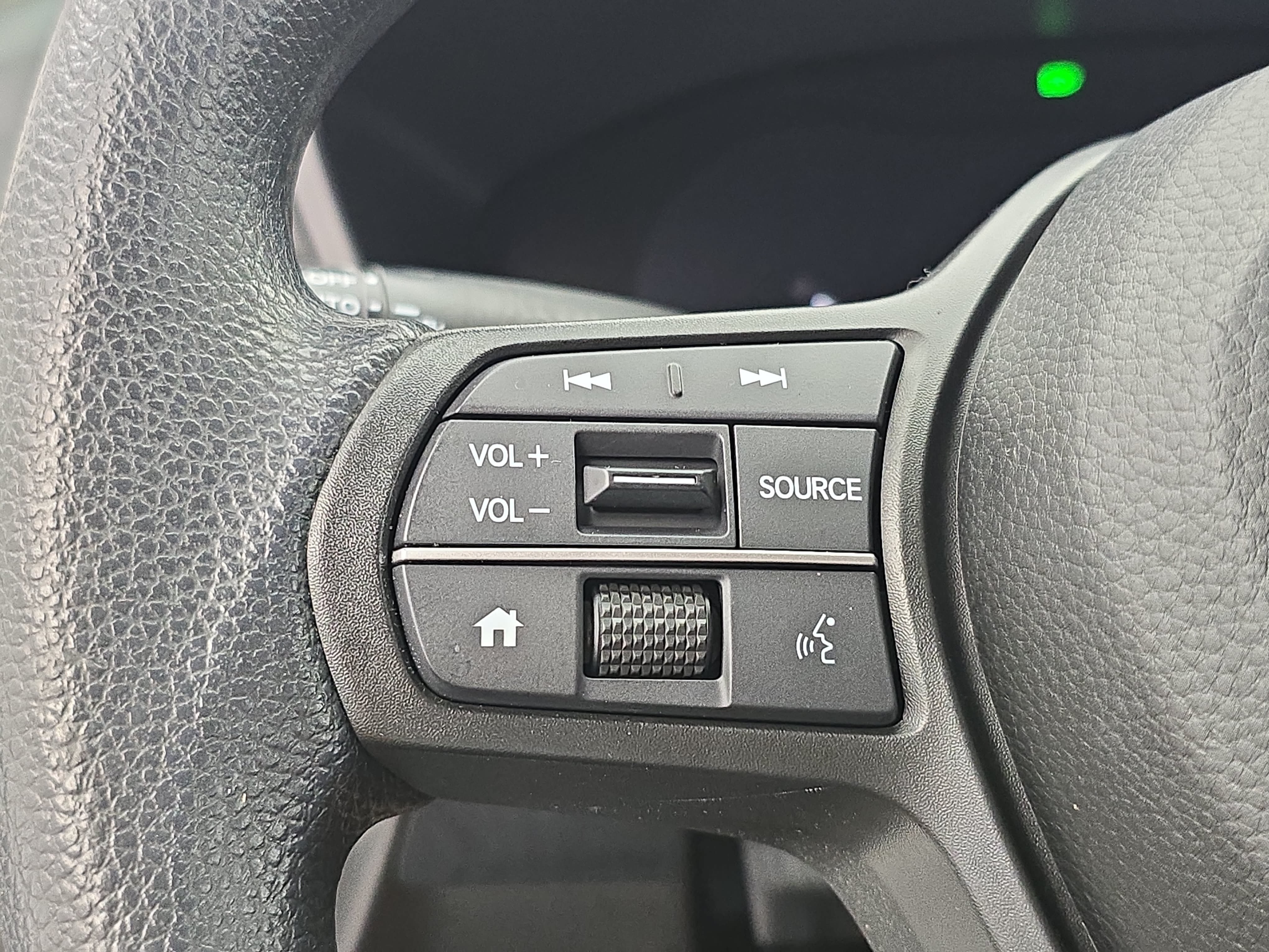 Used 2024 Honda HR-V LX image 16