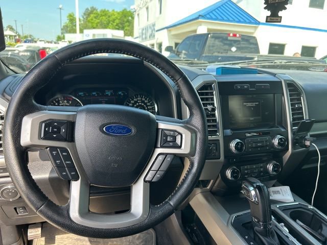 Used 2015 Ford F150 Lariat w/ Equipment Group 502A Luxury AWD/4WD image 16