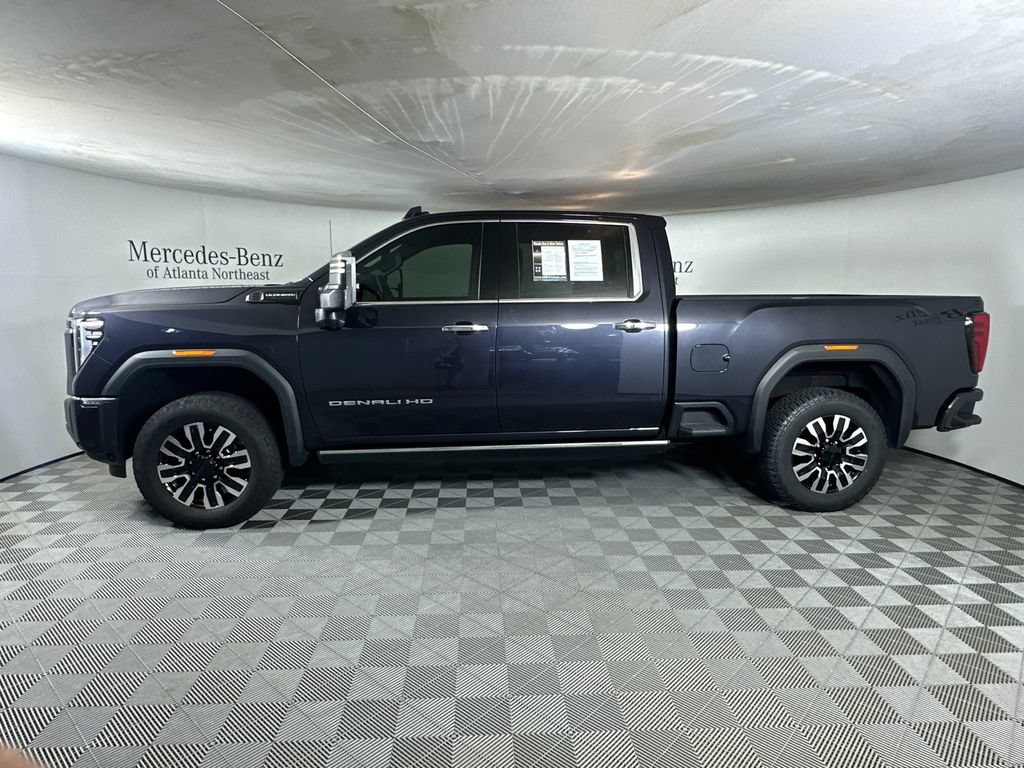 Used 2025 GMC Sierra 2500 Denali Ultimate AWD/4WD image 4