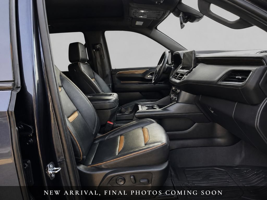 Used 2024 GMC Yukon AT4 w/ AT4 Premium Plus Package AWD/4WD image 11