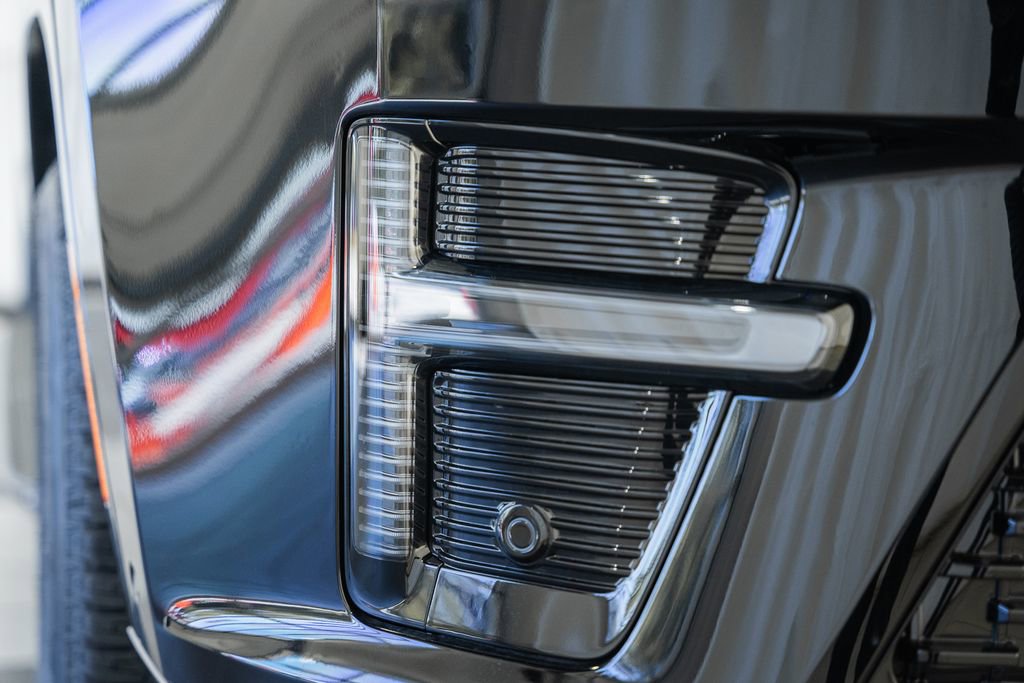 New 2026 Jeep Grand Wagoneer L 4WD image 15