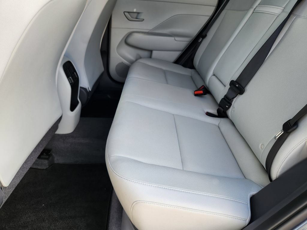 Used 2024 Hyundai Kona SEL AWD/4WD image 25