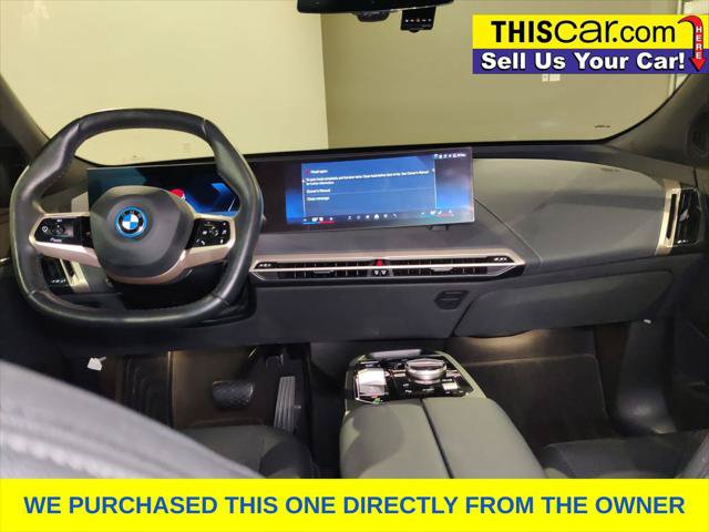 Used 2024 BMW iX xDrive50 AWD/4WD image 12