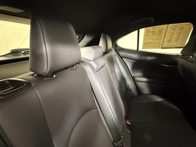 Used 2024 Lexus UX 250h F Sport FWD image 28