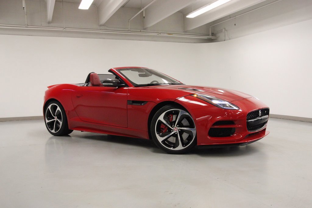 Used 2020 Jaguar F-TYPE R image 4