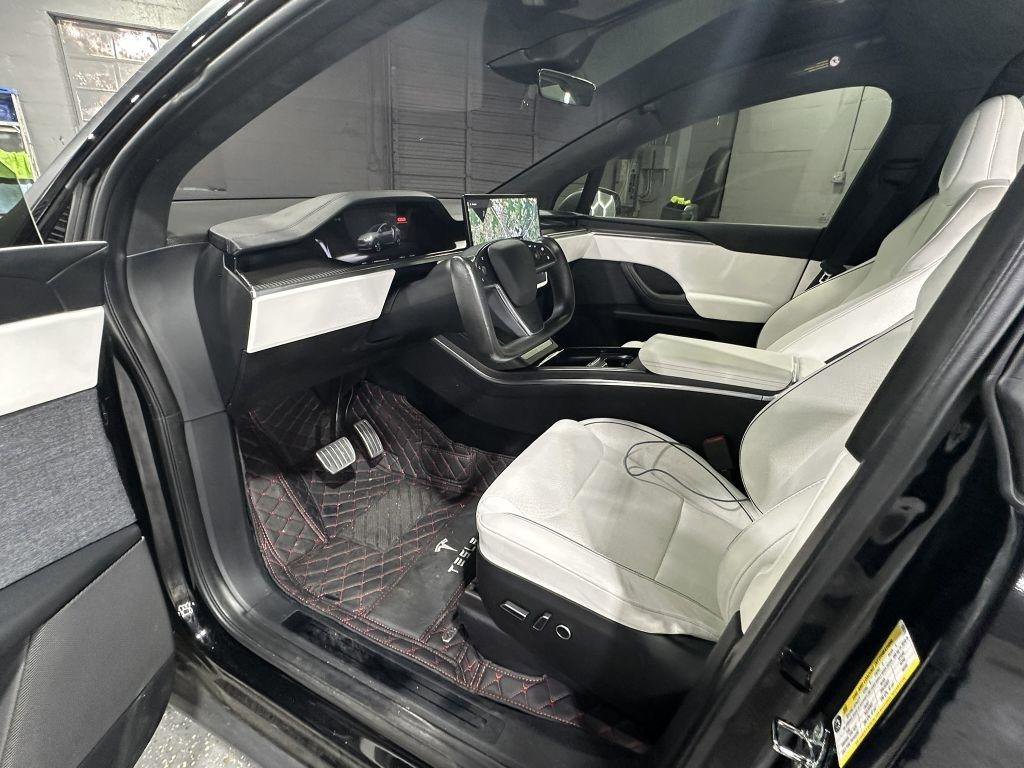 Used 2023 Tesla Model X Plaid image 20