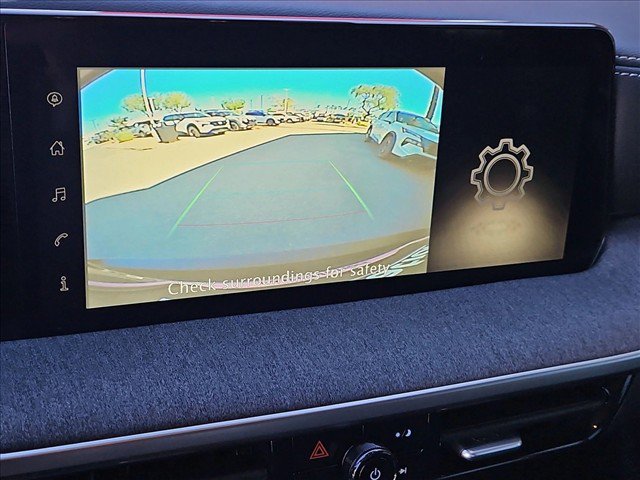 Certified 2025 Nissan Kicks SV FWD image 19