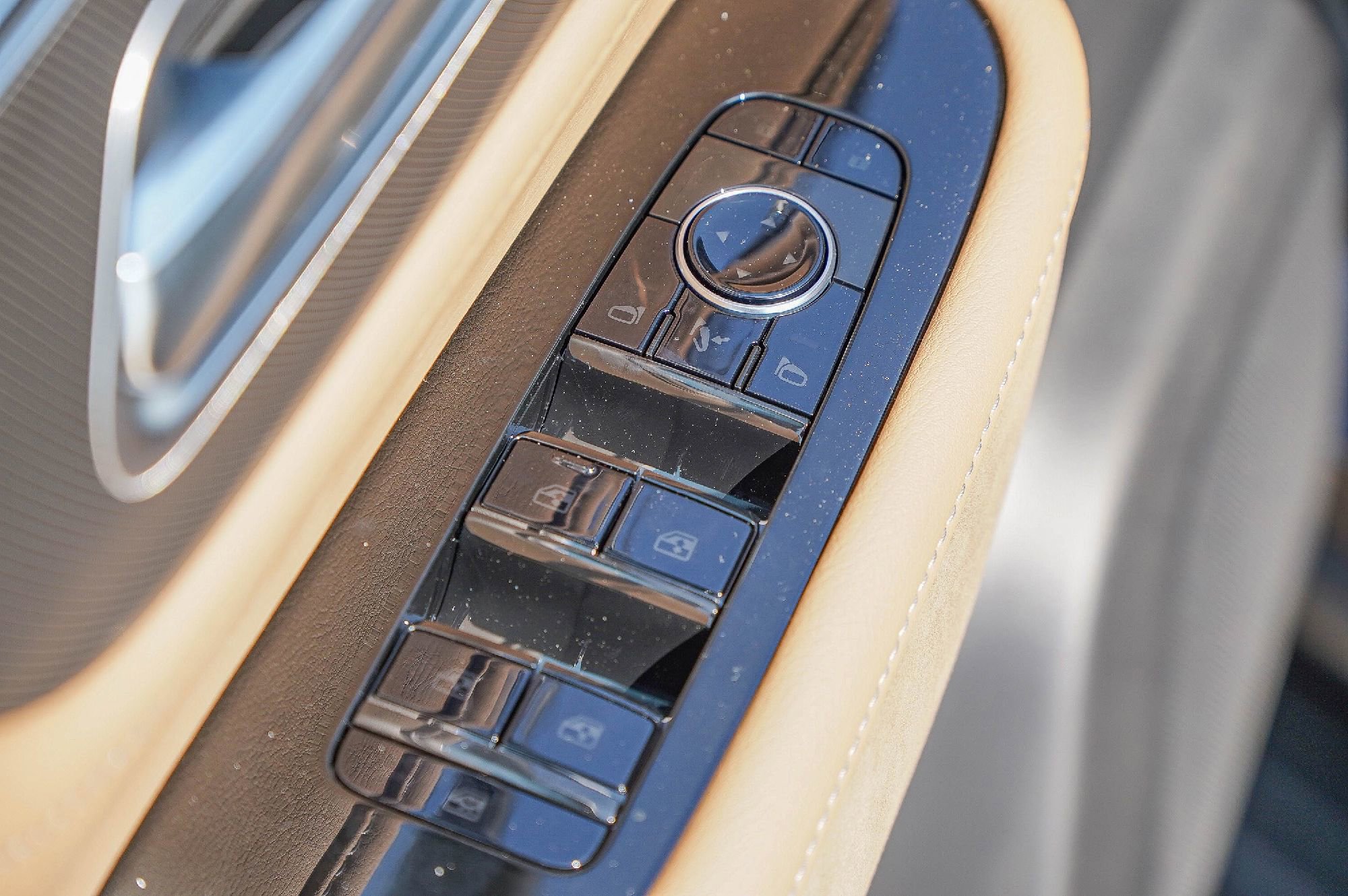 New 2026 INFINITI QX80 Luxe w/ Cargo Package image 18