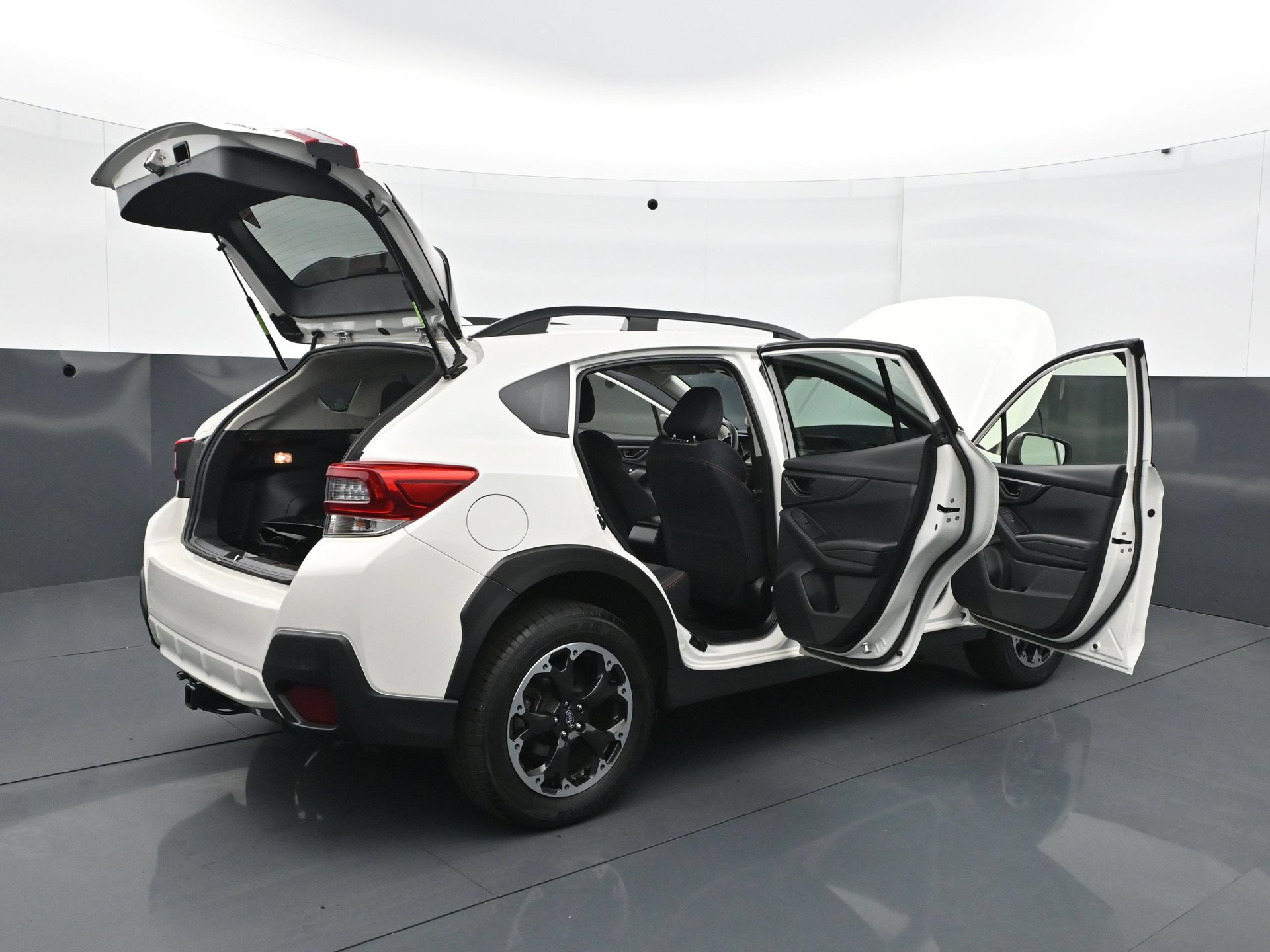 Used 2023 Subaru Crosstrek 2.0i Premium AWD/4WD image 32