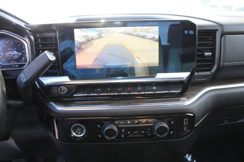 Used 2022 Chevrolet Silverado 1500 LT image 14