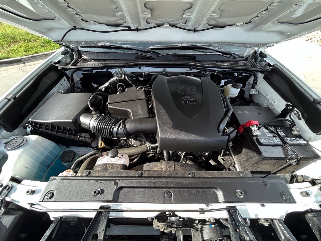Used 2023 Toyota Tacoma SR5 AWD/4WD image 34