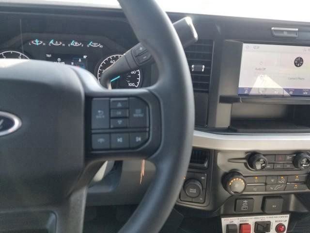 New 2025 Ford F550 4x4 Regular Cab Super Duty image 25