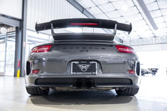 Used 2016 Porsche 911 GT3 RWD image 6