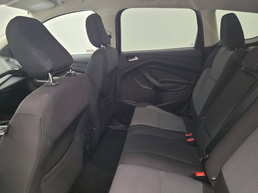 Used 2018 Ford Escape SE w/ Ford Safe & Smart Package FWD image 18